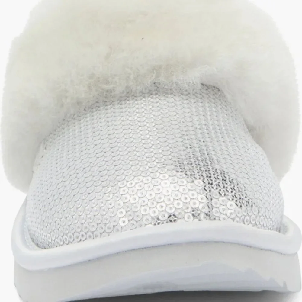 🆕UGG Kids Cozy II Genuine Shearling Scuff Slipper Silver Sequins VACY VIBE::NIB